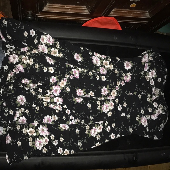 Dress - Picture 1 of 4